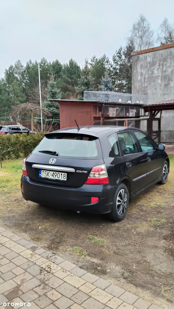 Honda Civic 1.4i S - 2
