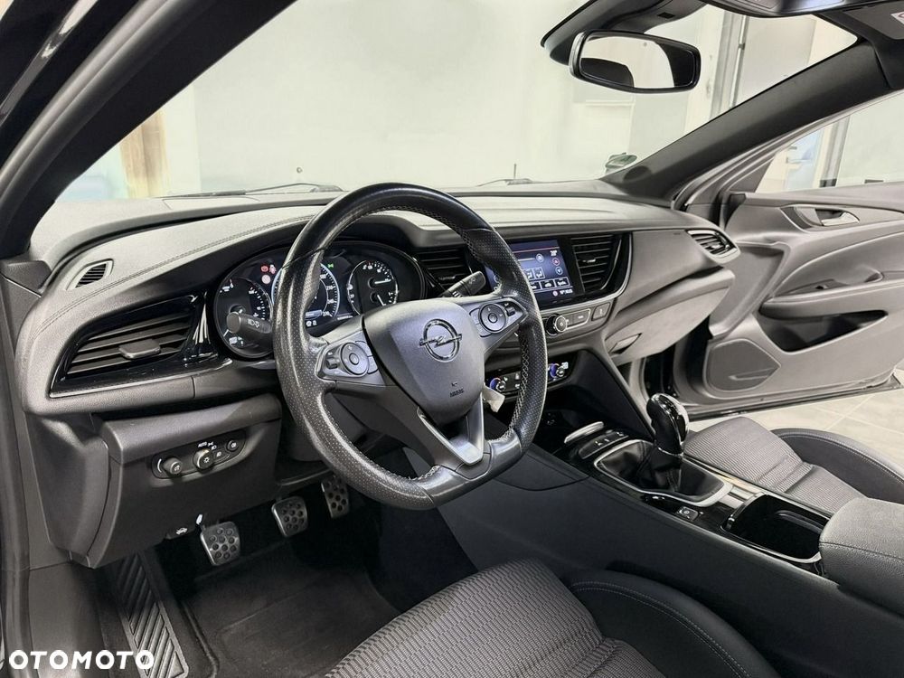 Opel Insignia - 14