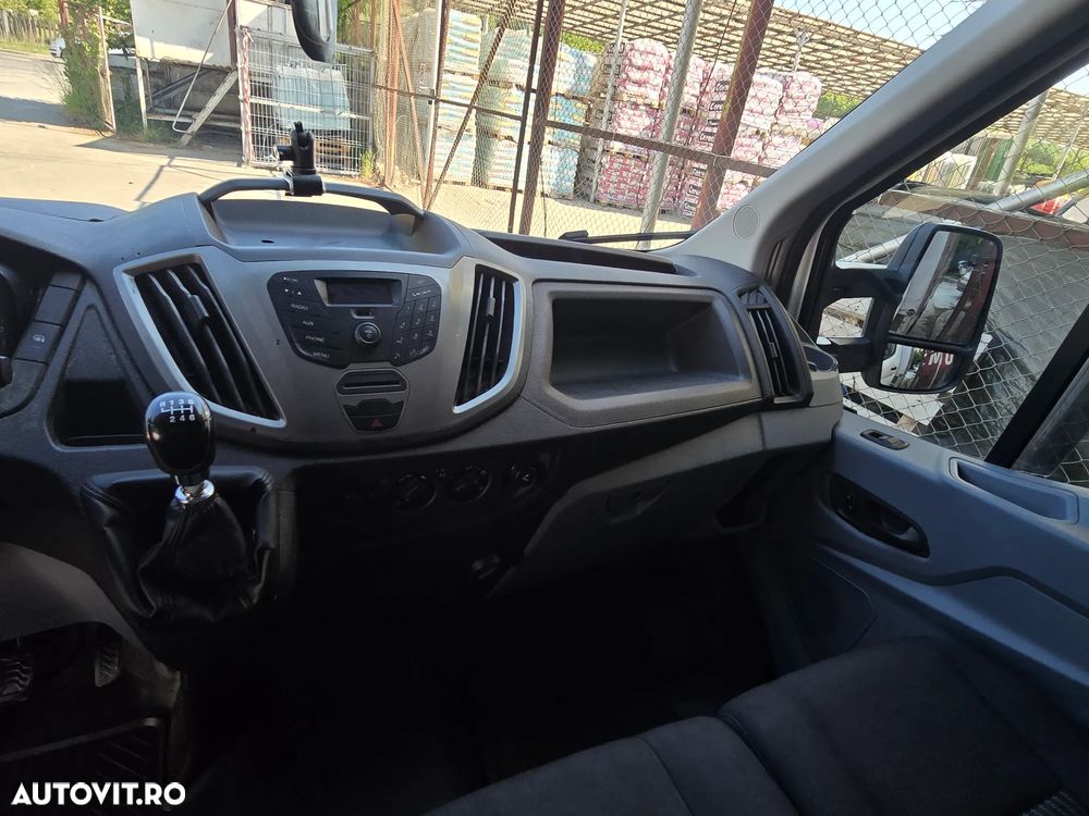 Ford Transit - 12