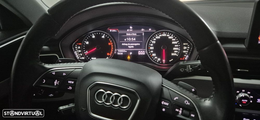 Audi A4 Avant 2.0 TDI Design S tronic - 11