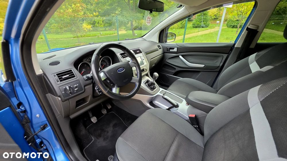 Ford Kuga - 30