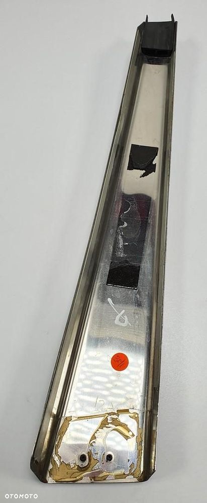 LISTWA KAROSERYJNA SŁUPKA PRAWA JAGUAR XJR X300 - 3