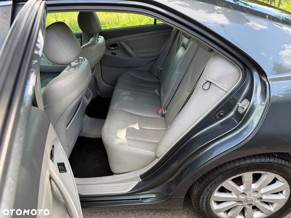 Toyota Camry 2.4 SE - 10
