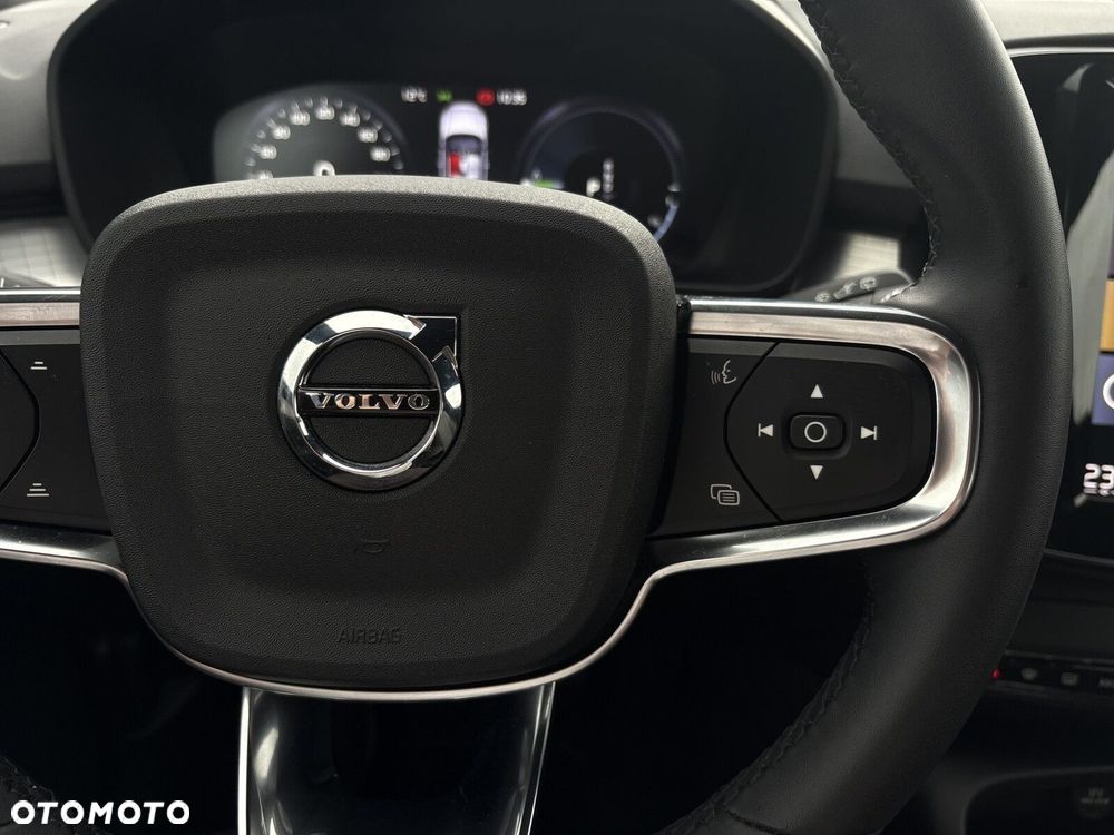 Volvo XC 40 T5 Plug-In Hybrid Core - 17