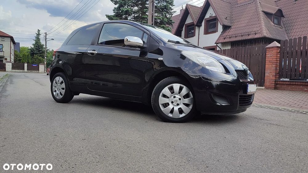 Toyota Yaris 1.33 2010 - 1
