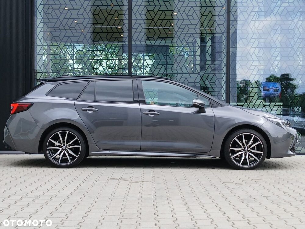 Toyota Corolla - 4