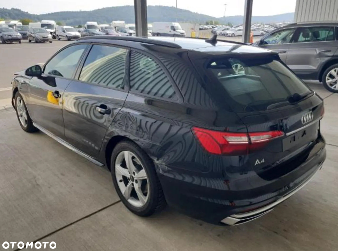 Audi A4 35 TFSI mHEV Advanced S tronic - 3