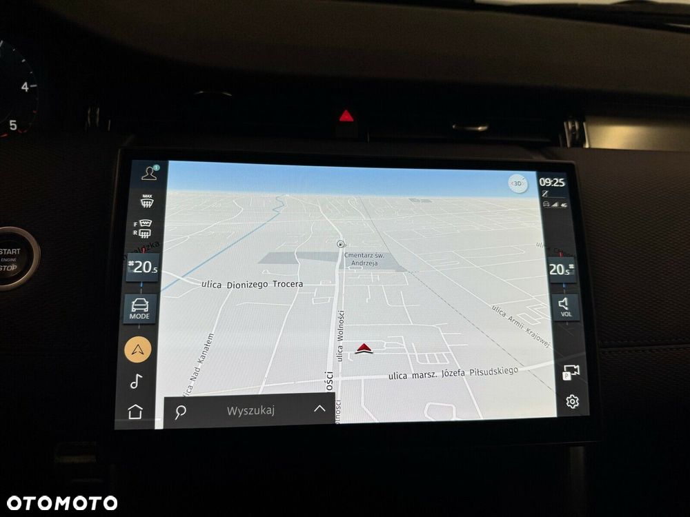 Land Rover Discovery Sport - 12