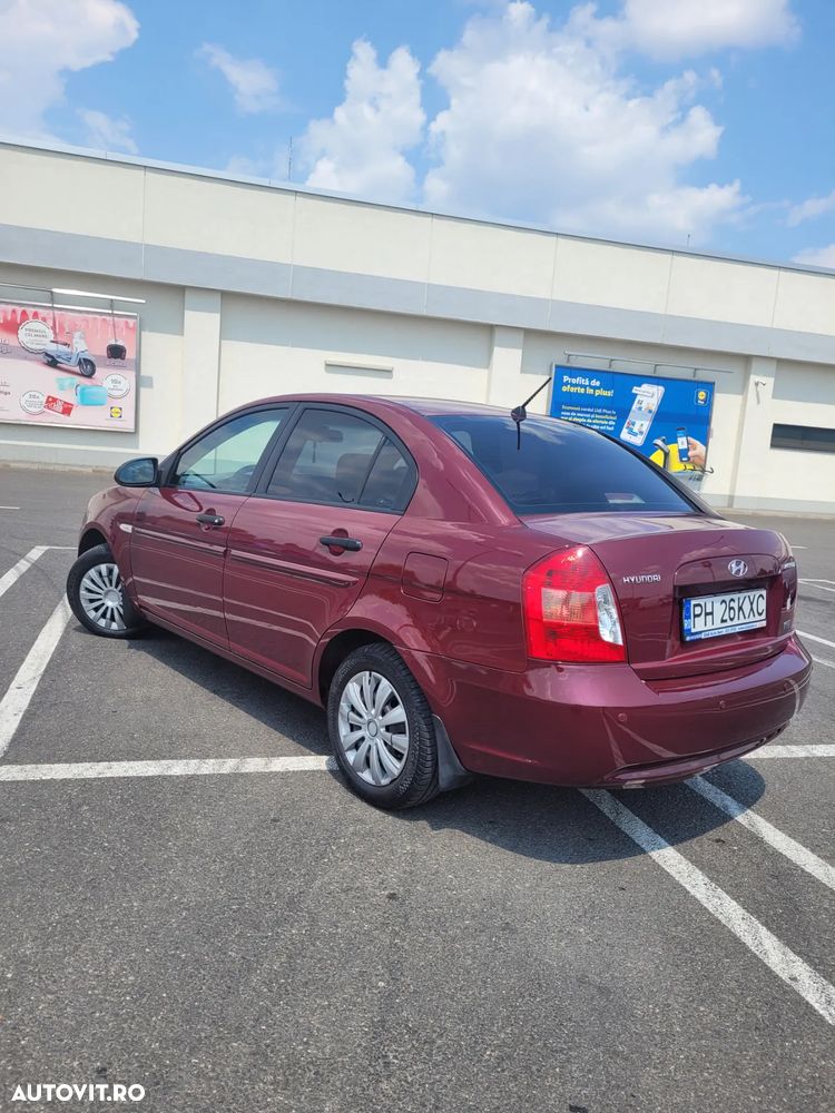 Hyundai Accent MC 1.5 CRDI 4DR GL COMFORT - 6