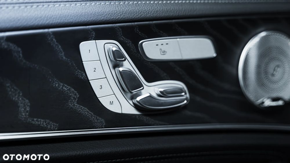 Mercedes-Benz Klasa E 400 d 4Matic 9G-TRONIC AMG Line - 7