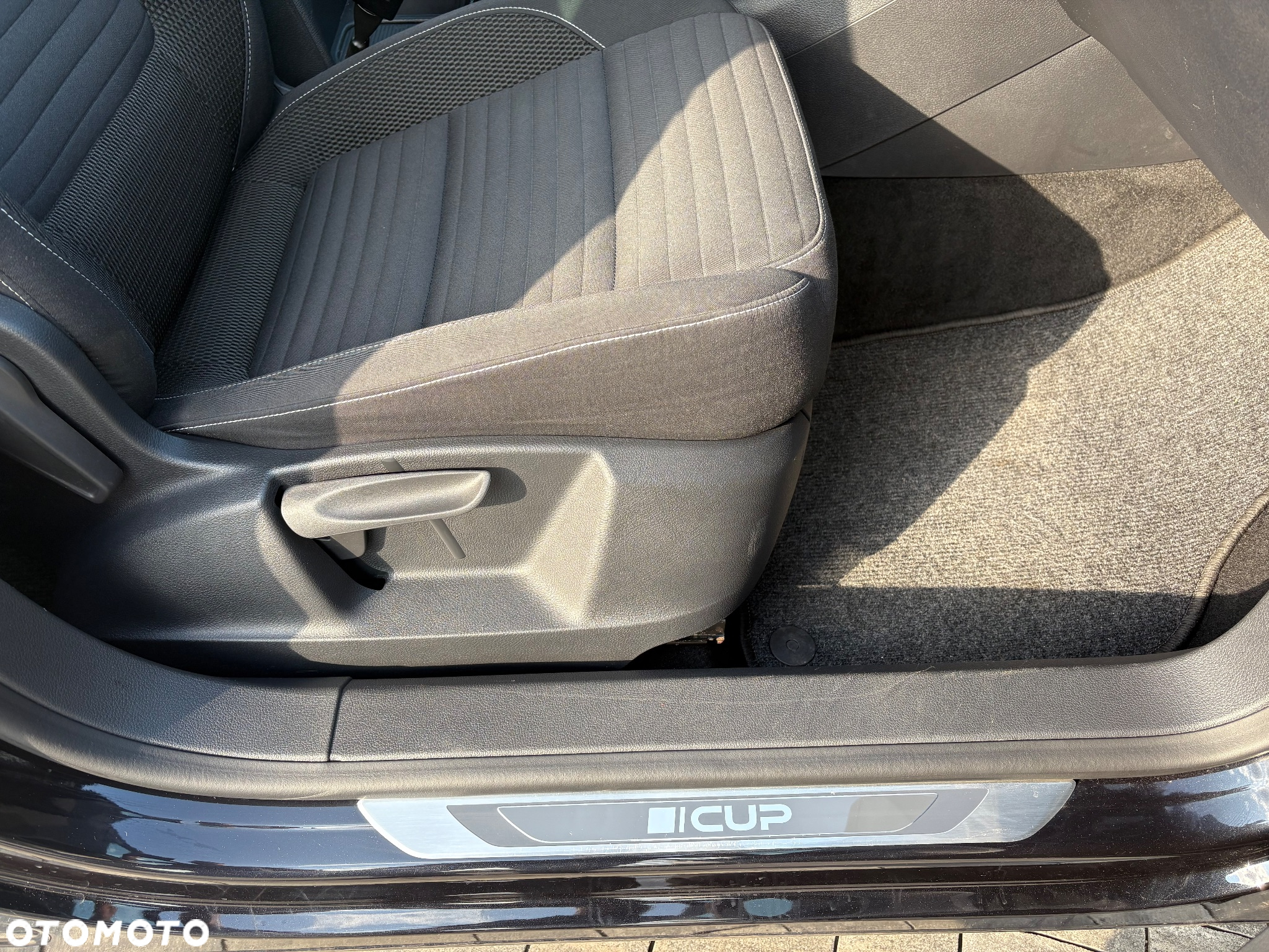 Volkswagen Tiguan 1.4 TSI BlueMotion Technology Cup Sport & Style - 14