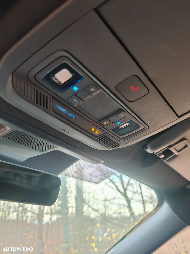 Ford Mustang Mach-E AWD GT - 17