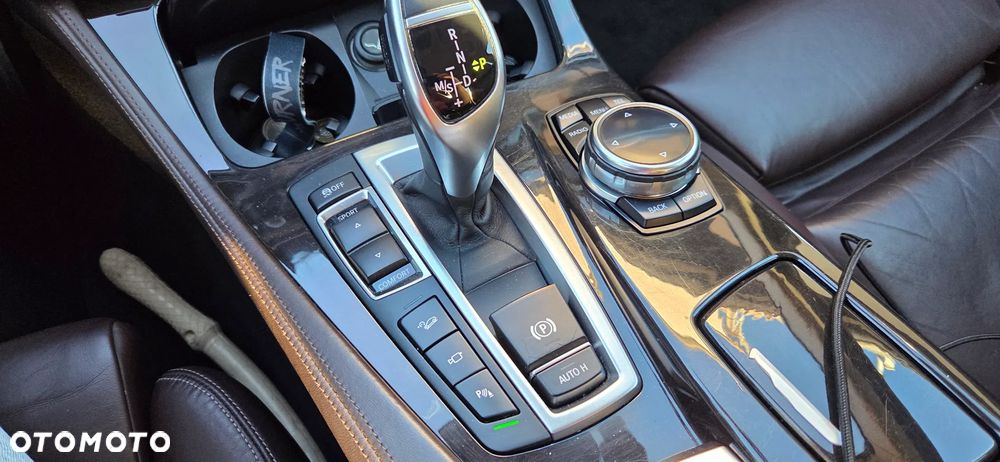 BMW Seria 5 535d xDrive Sport-Aut Luxury Line - 10