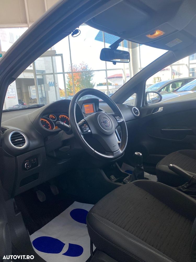 Opel Corsa 1.2 Essentia - 11