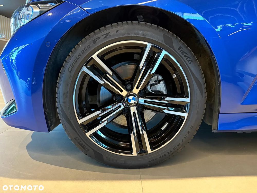 BMW Seria 3 320i M Sport sport - 12