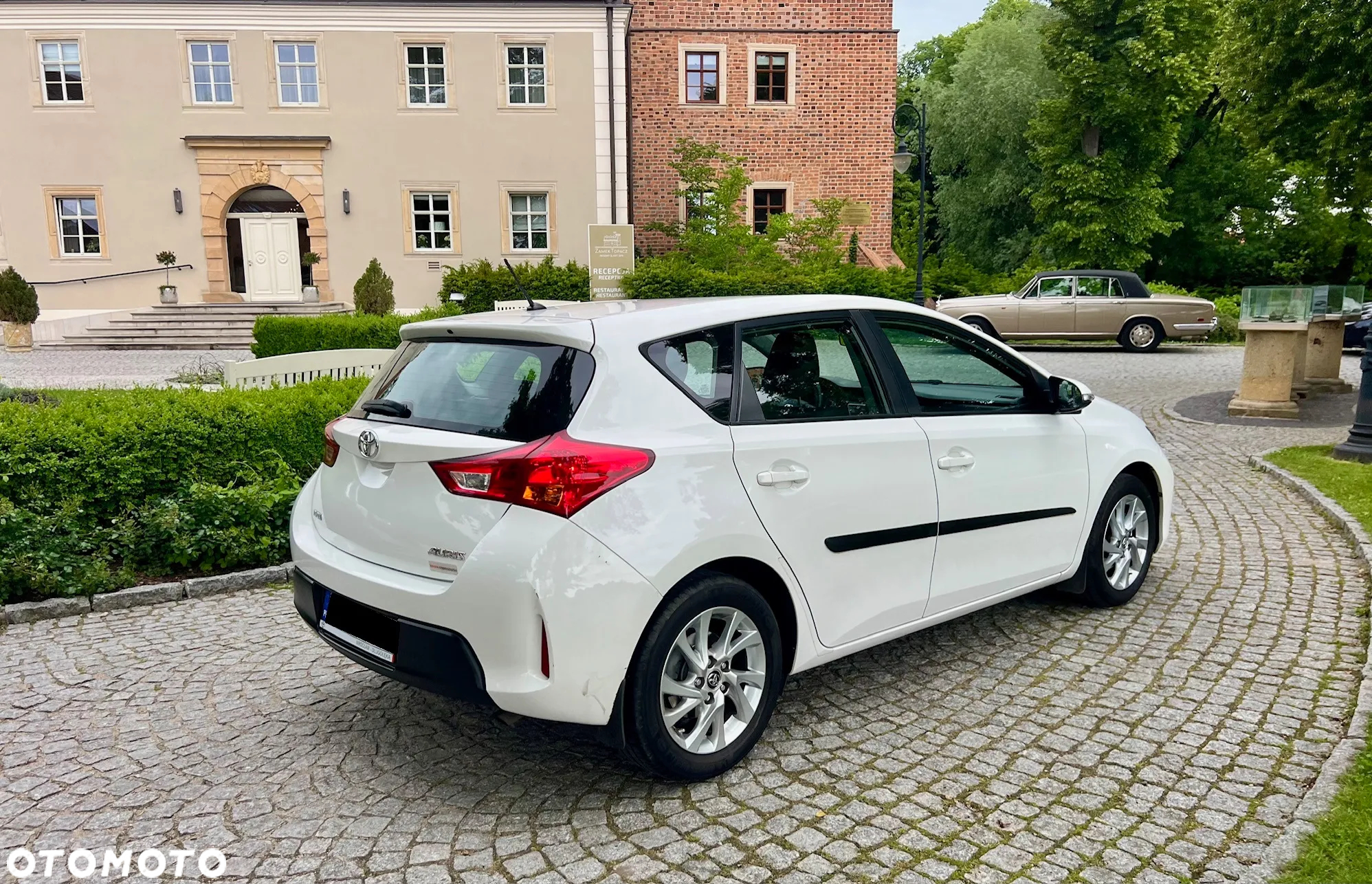 Toyota Auris 1.33 VVT-i Active - 4