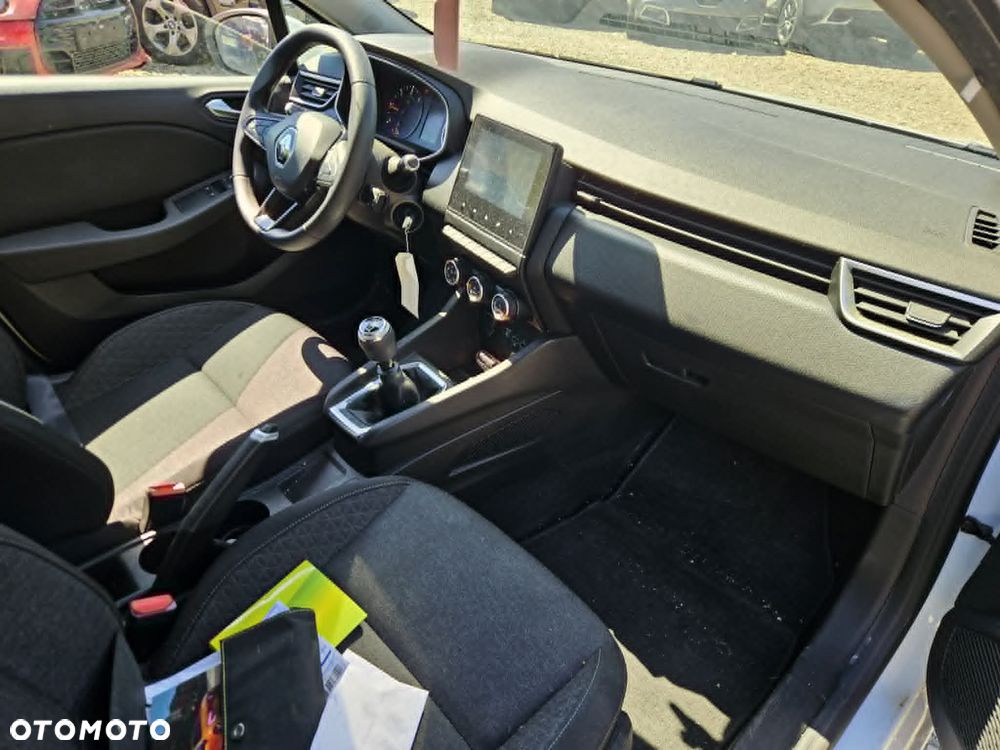 Renault Clio BLUE dCi 85 BUSINESS EDITION - 11
