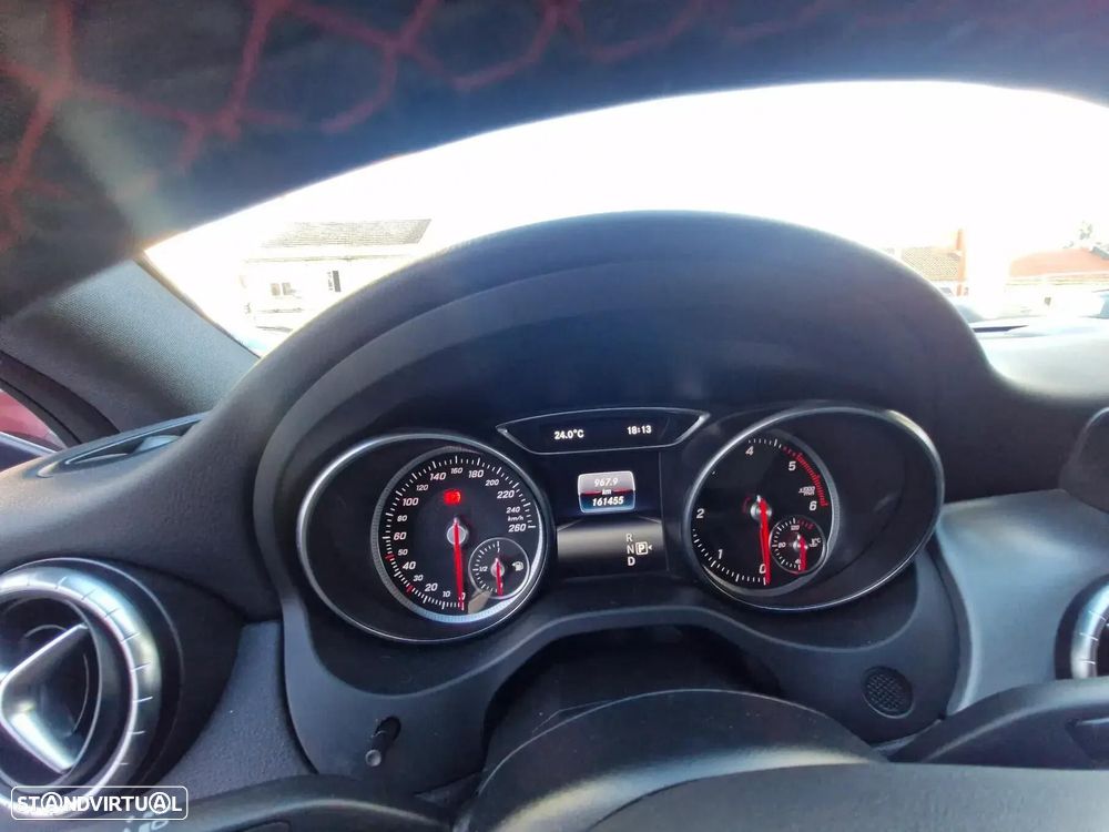 Mercedes-Benz CLA 200 - 9