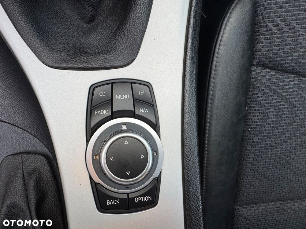 BMW Seria 3 320d - 30