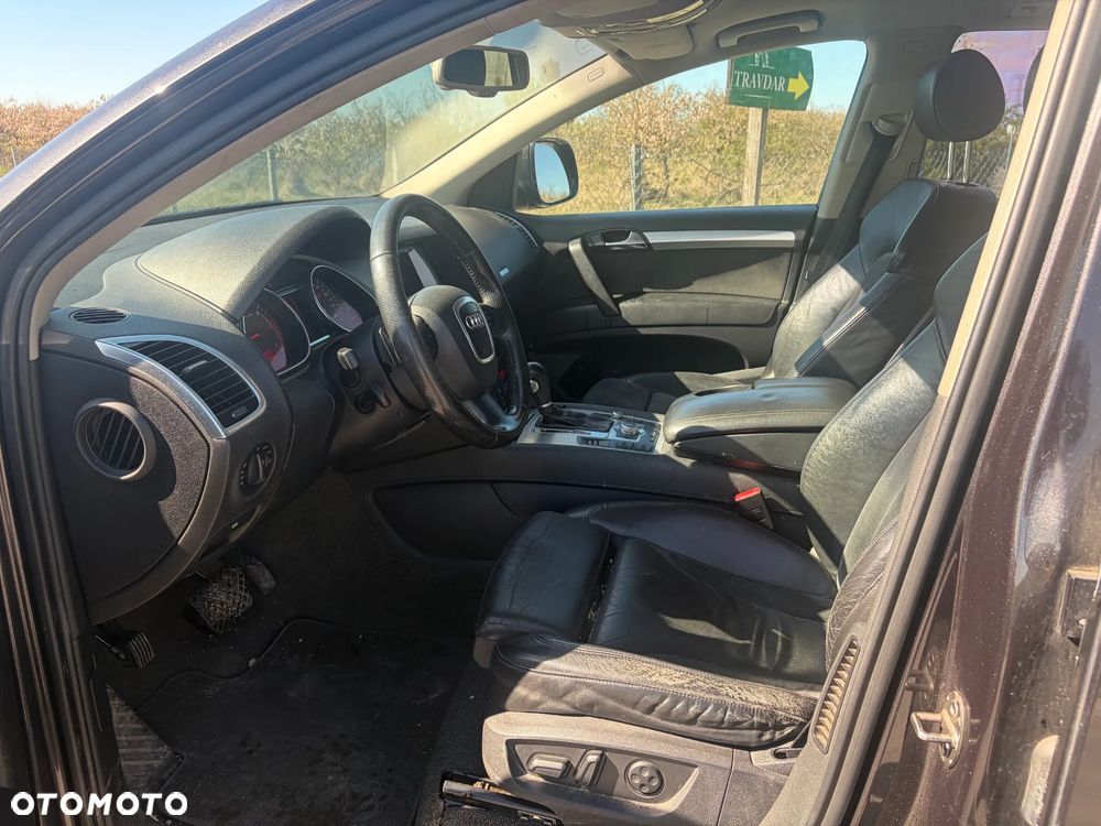 Audi Q7 3.0 TDI DPF quattro tiptronic - 13