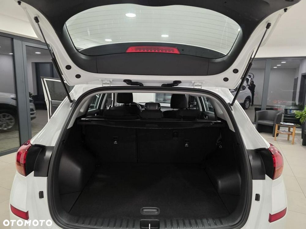 Hyundai Tucson 1.6 GDI BlueDrive Style 2WD - 15