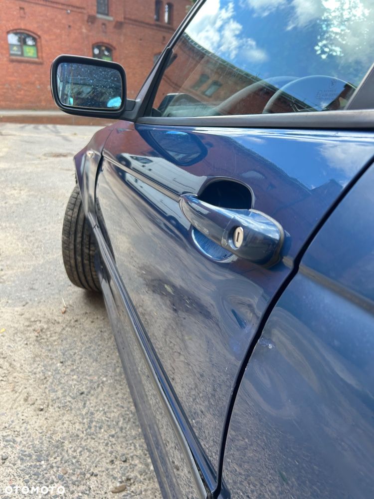 BMW Seria 3 318i - 12