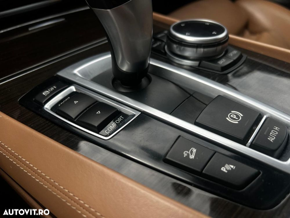 BMW Seria 7 740d xDrive - 21