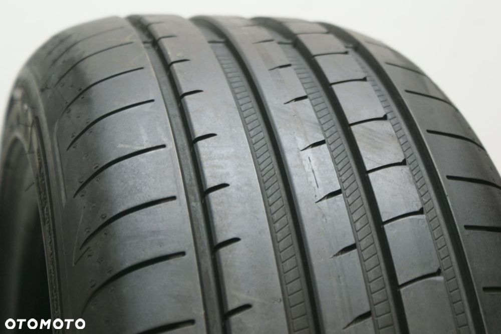 225/45R19 GOODYEAR EAGLE F1 ASYMMETRIC 3 6,9mm .
