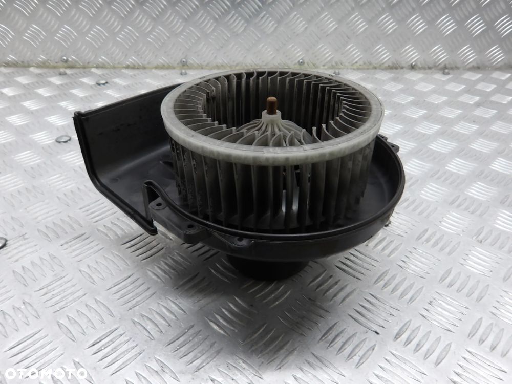SEAT IBIZA IV 08-12 3D 1.2 TDI WENTYLATOR DMUCHAWA NAWIEWU 6Q1820015 - 1