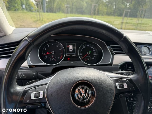 Volkswagen Passat 2.0 TSI BMT Highline DSG - 22