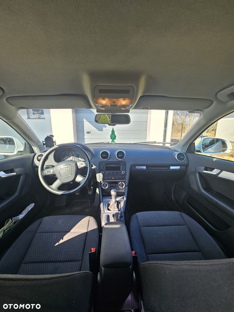 Audi A3 Sportback 2.0 TDI DPF Ambition - 9