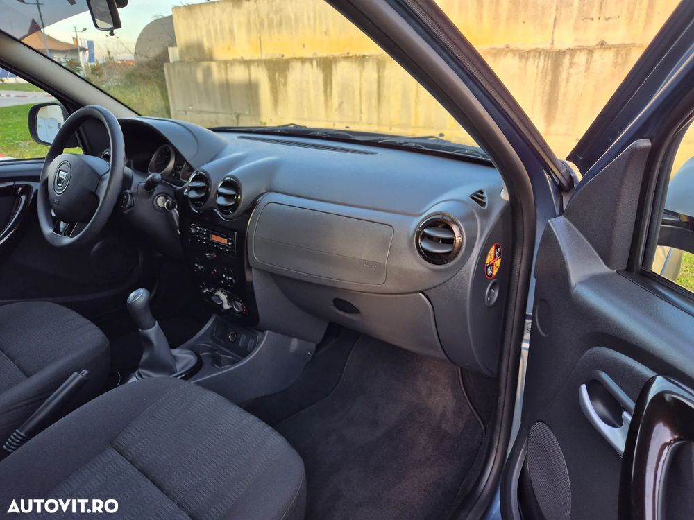 Dacia Duster 1.6 16V 4x2 Prestige - 5