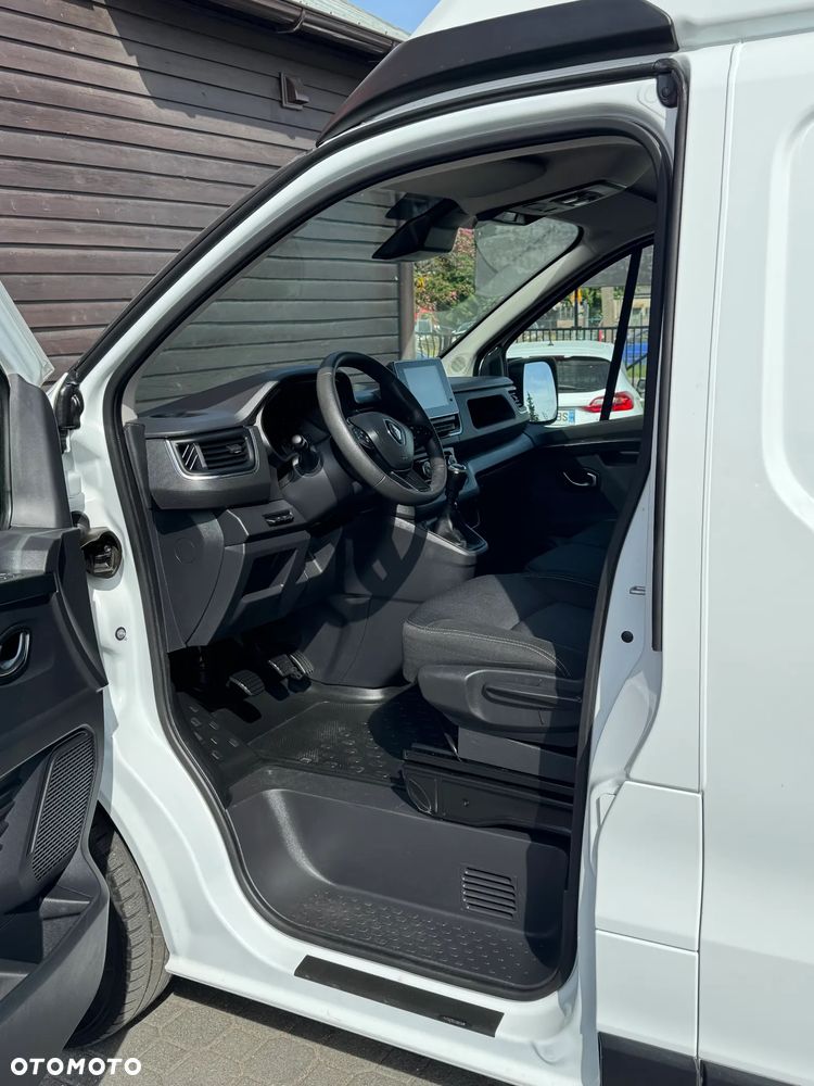 Renault TRAFIC - 11