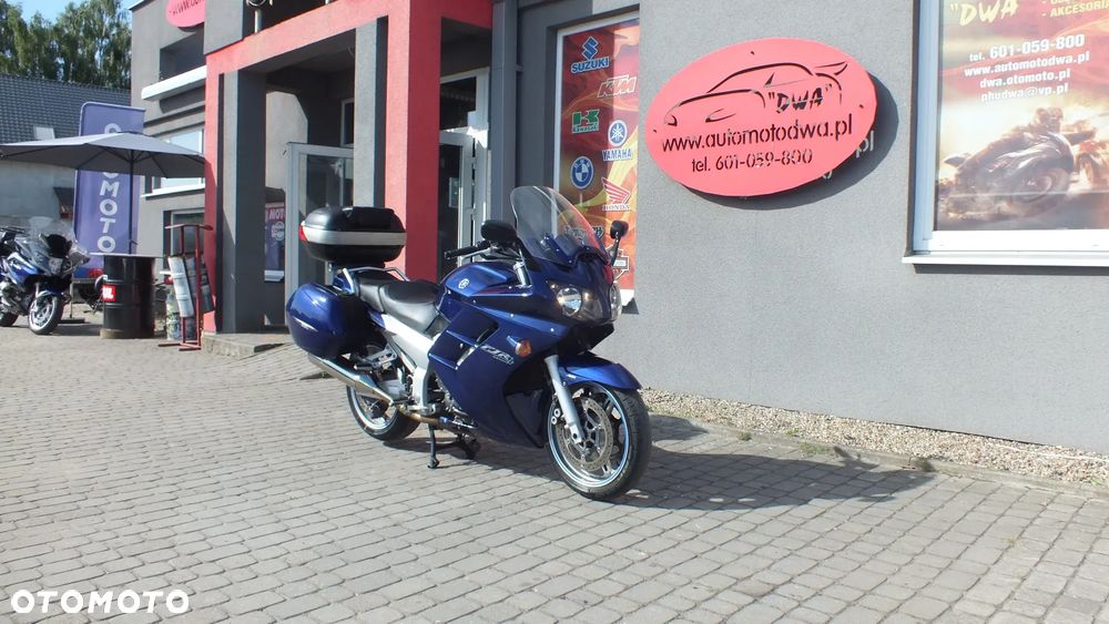 Yamaha FJR - 2