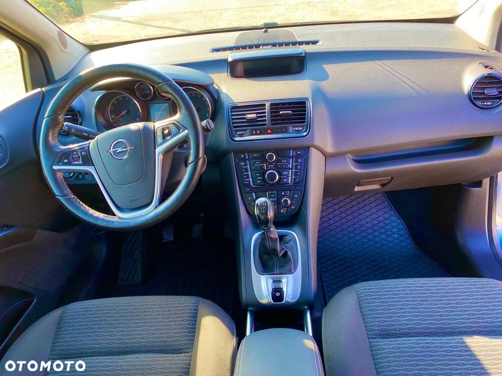 Opel Meriva - 8