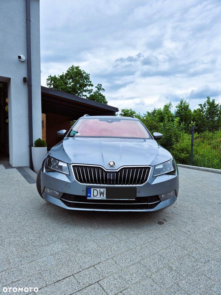 Skoda Superb 2.0 TDI Style DSG - 6