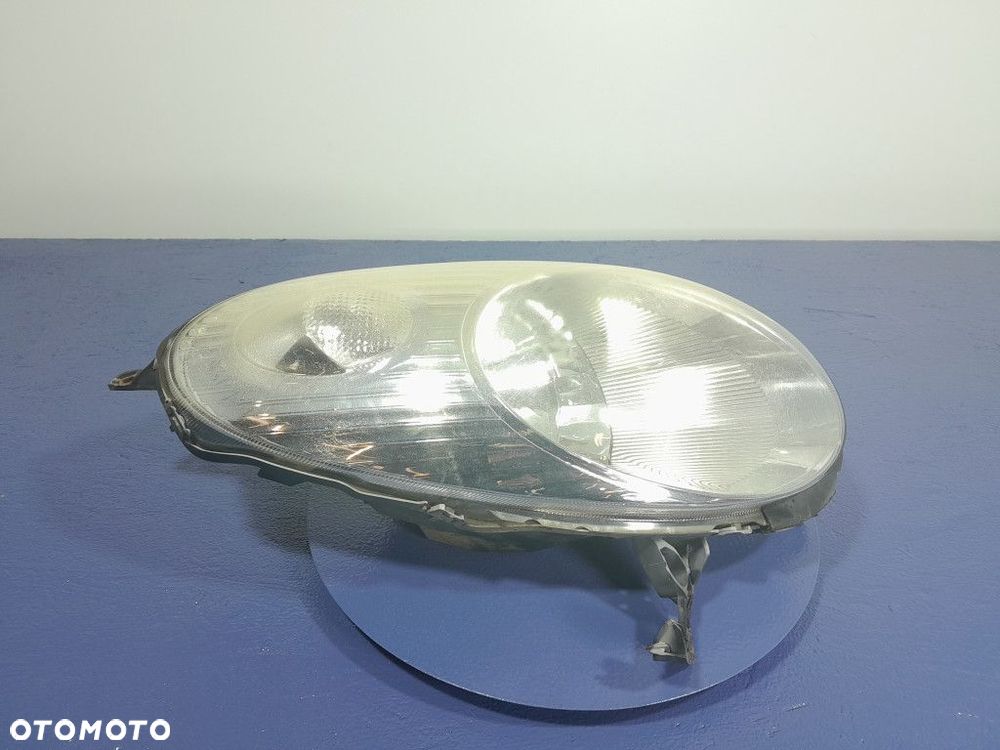 NISSAN MICRA K12 REFLEKTOR LAMPA PRZÓD PRAWY EU 26010BC500 - 2