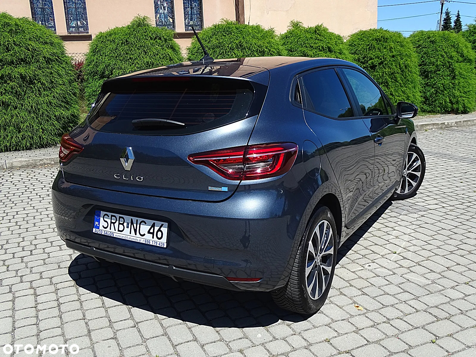 Renault Clio 1.6 E-TECH Techno - 25