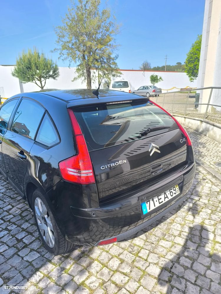 Citroën C4 1.6 HDi 110 VTR Pack - 12