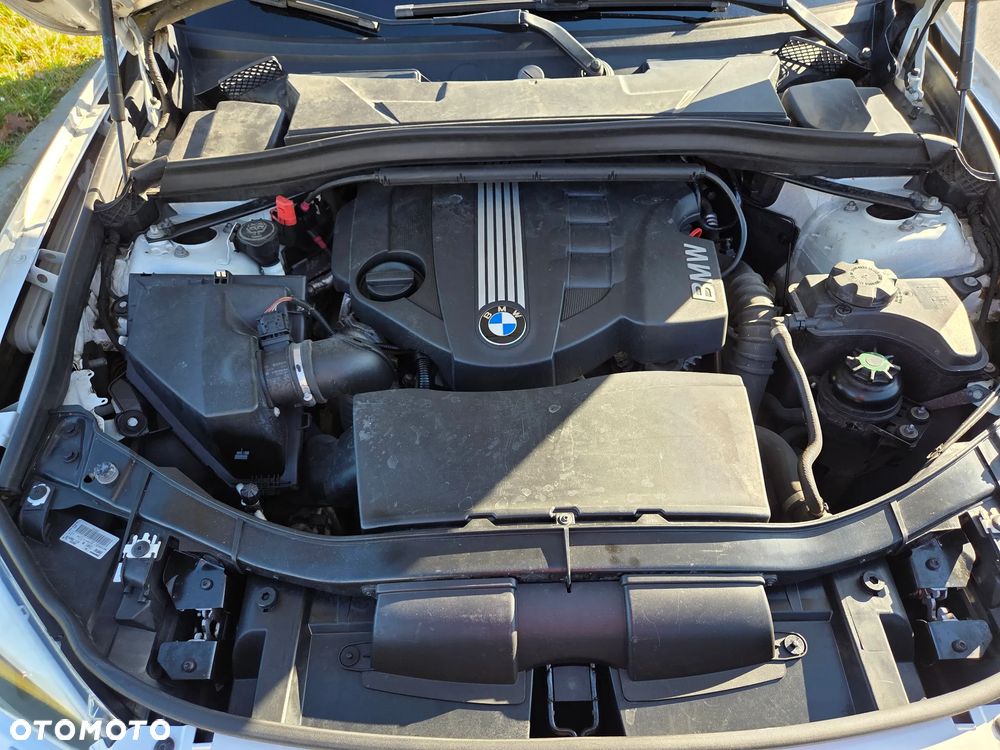 BMW X1 xDrive23d - 28
