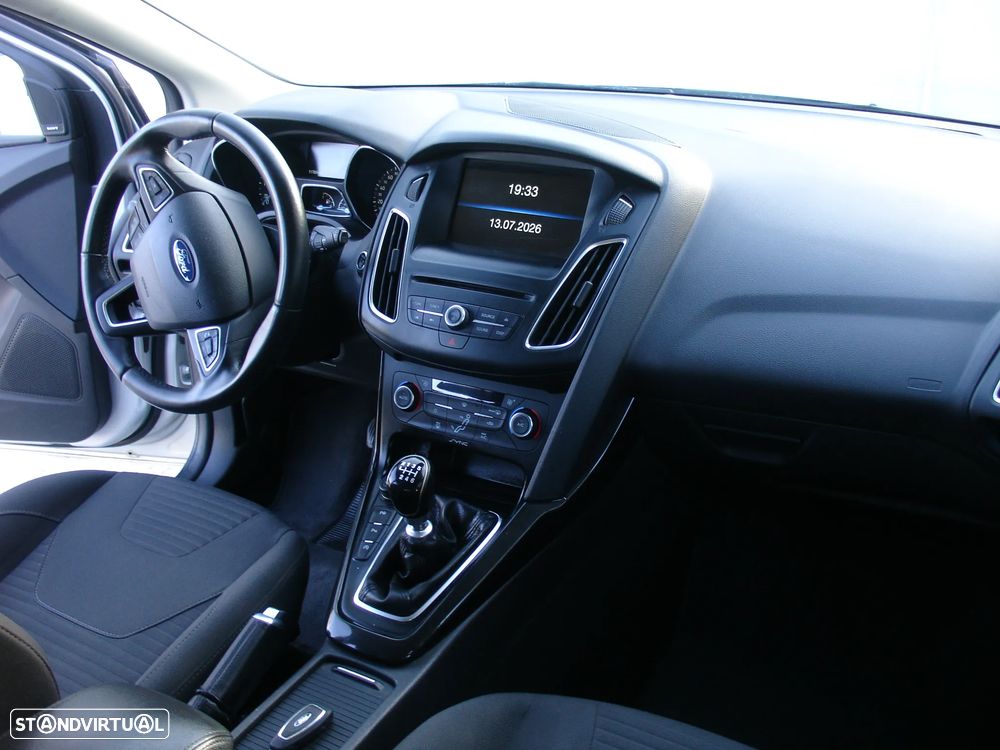 Ford Focus 1.5 TDCi Titanium - 13