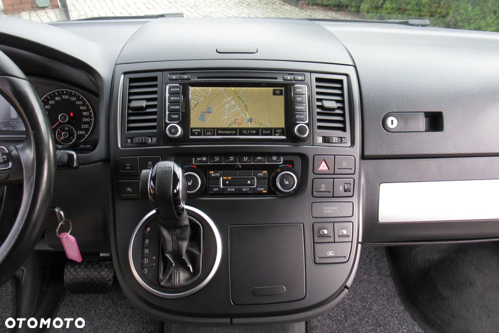 Volkswagen Multivan - 6