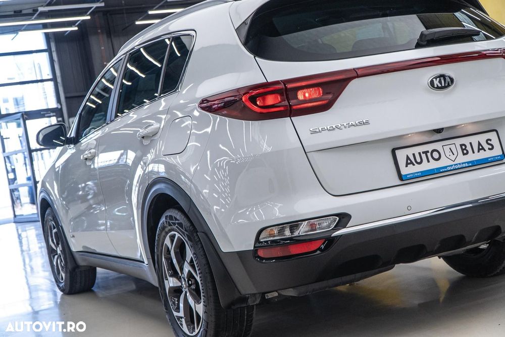 Kia Sportage 1.6 CRDI AWD Eco-Dynamics+ (48V M-H) DCT PLATINUM - 32