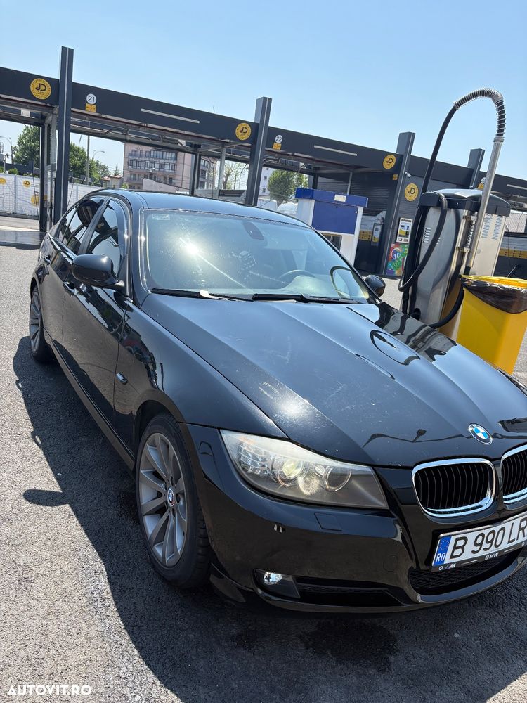 BMW Seria 3 318i - 3