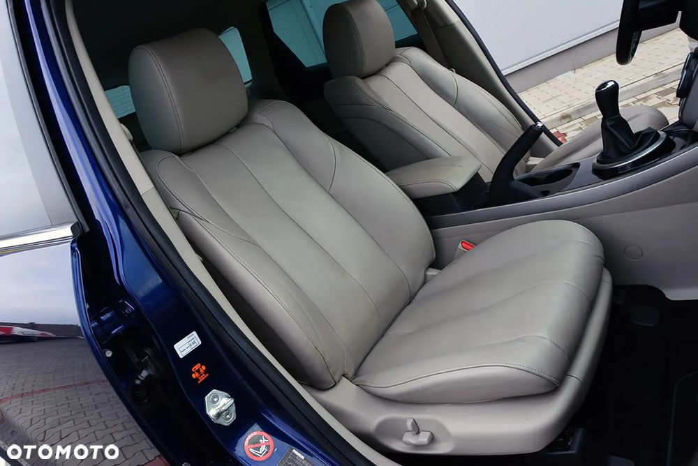 Mazda CX-7 2.2 CD Exclusive + - 4