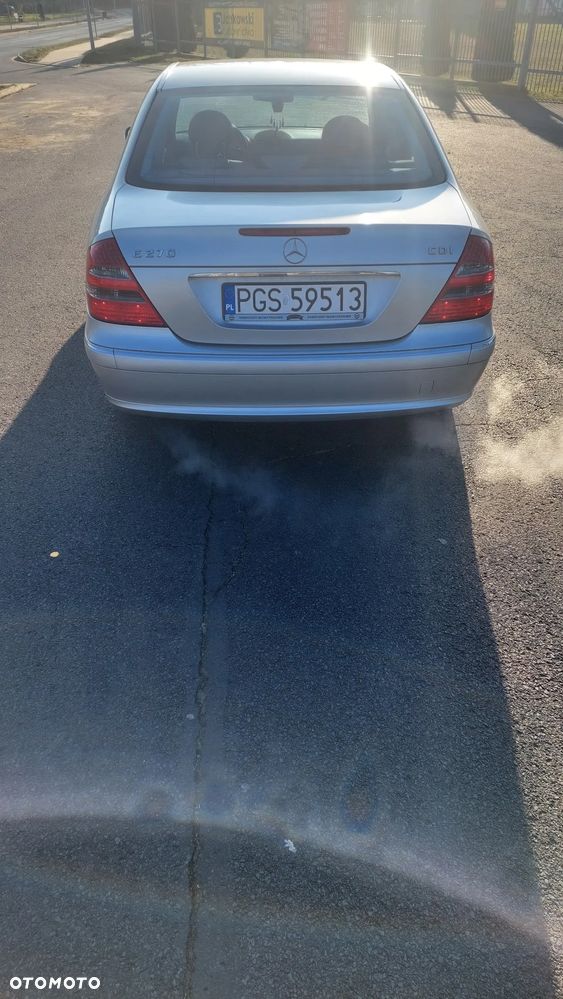 Mercedes-Benz Klasa E - 4