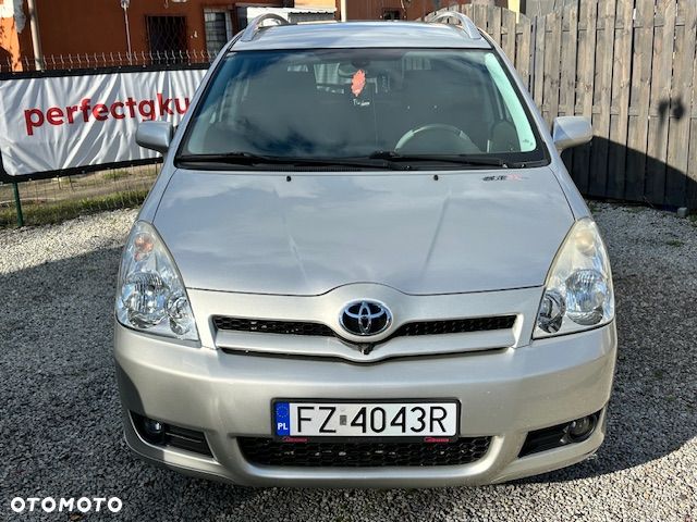 Toyota Corolla Verso 2.2 D-CAT Executive - 2