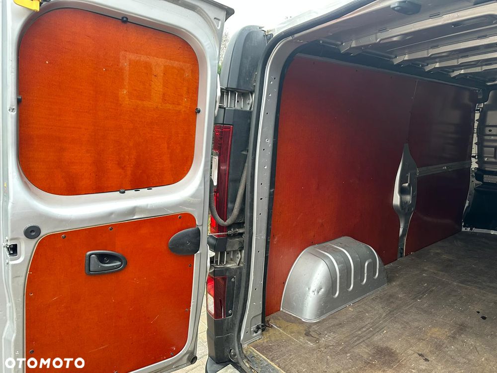Opel Vivaro - 6