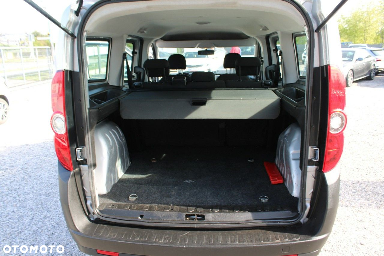 Opel Combo - 21