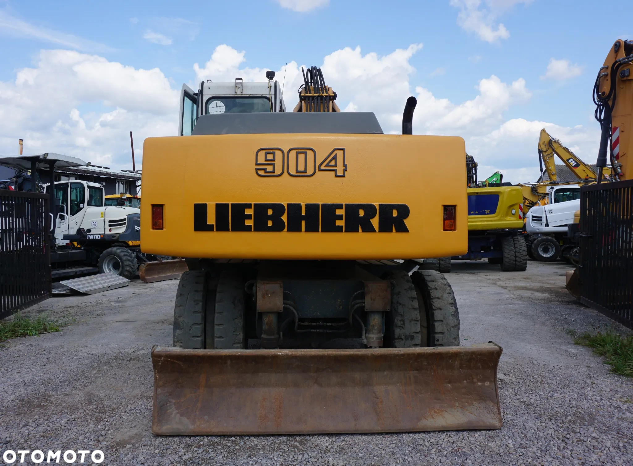 Liebherr A 904 - 4